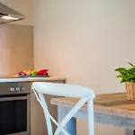 Beachfront Suites Lourdas 2* 로우드하타