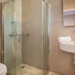 Beachfront Suites Lourdas 2* 로우드하타