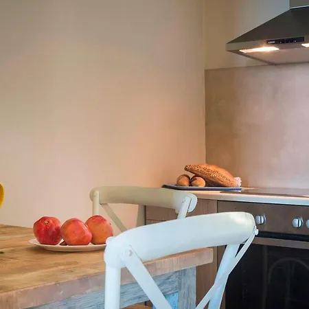 Apart Otel Beachfront Suites Lourdas 2*