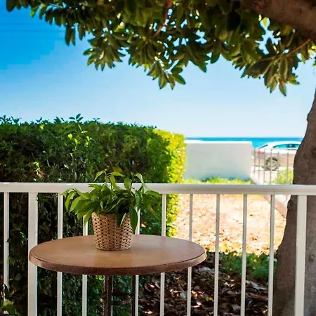 Aparthotel Beachfront Suites Lourdas