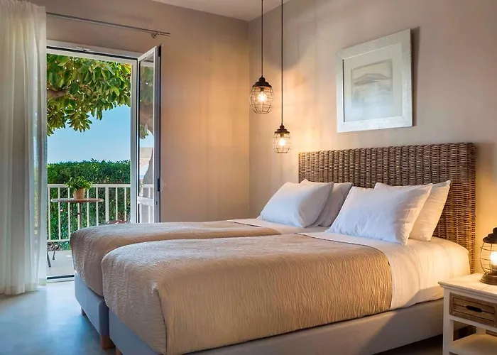 Beachfront Suites Lourdas 2*