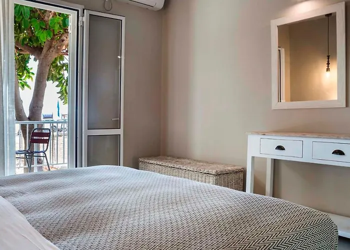 Aparthotel Beachfront Suites Lourdas