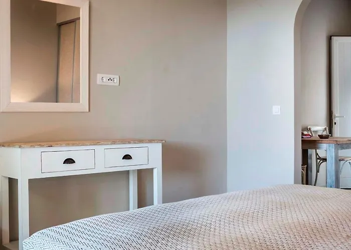 Beachfront Suites Lourdas 2* Lourdata (Kefalonia)