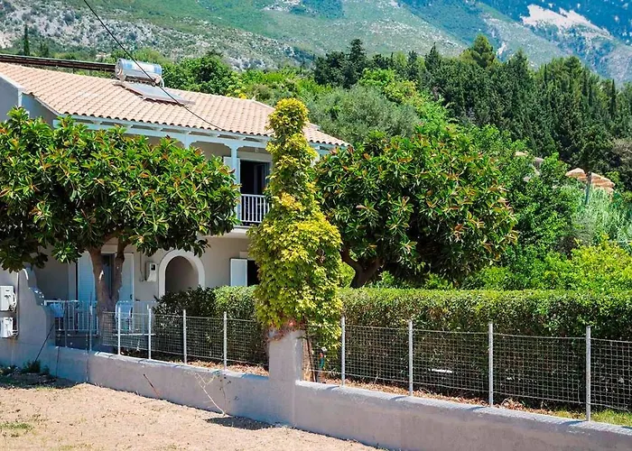 Aparthotel Beachfront Suites Lourdas