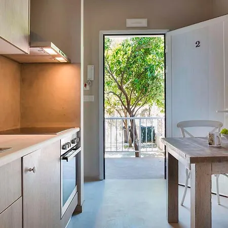 Apartmanhotel Beachfront Suites Lourdas 2*