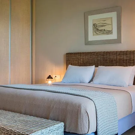 Beachfront Suites Lourdas 2*